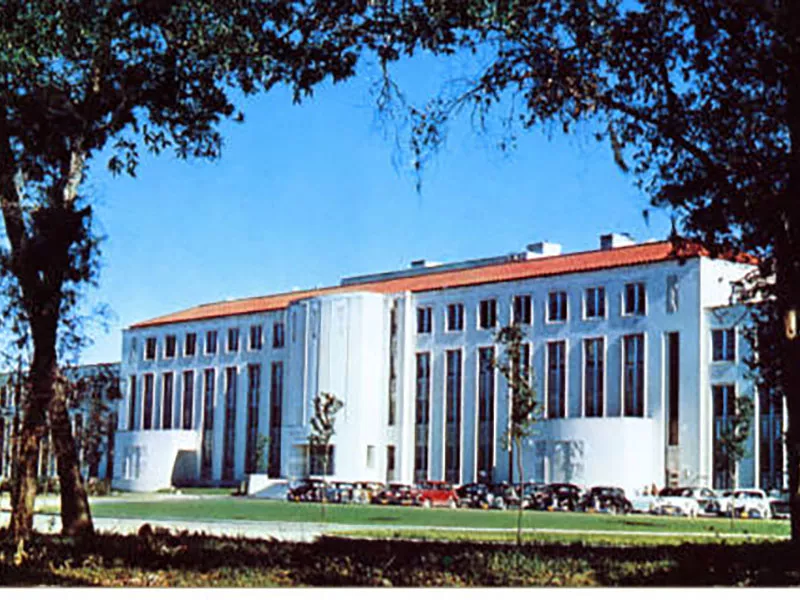 MSS0187-0620 ,  Baylor Medical School main entrance, American Post Card Co., Houston, Texas Postcard Collection