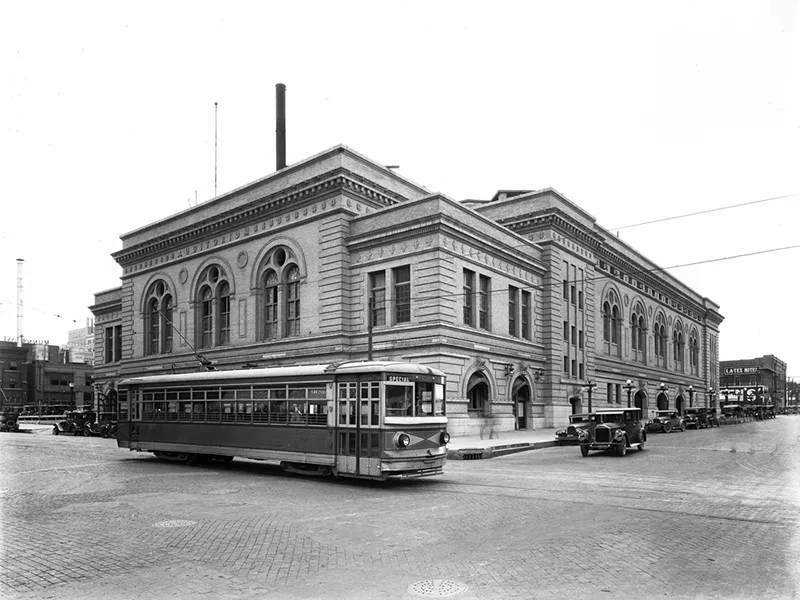 Houston Electric Company streetcar outside of the City Auditorium.